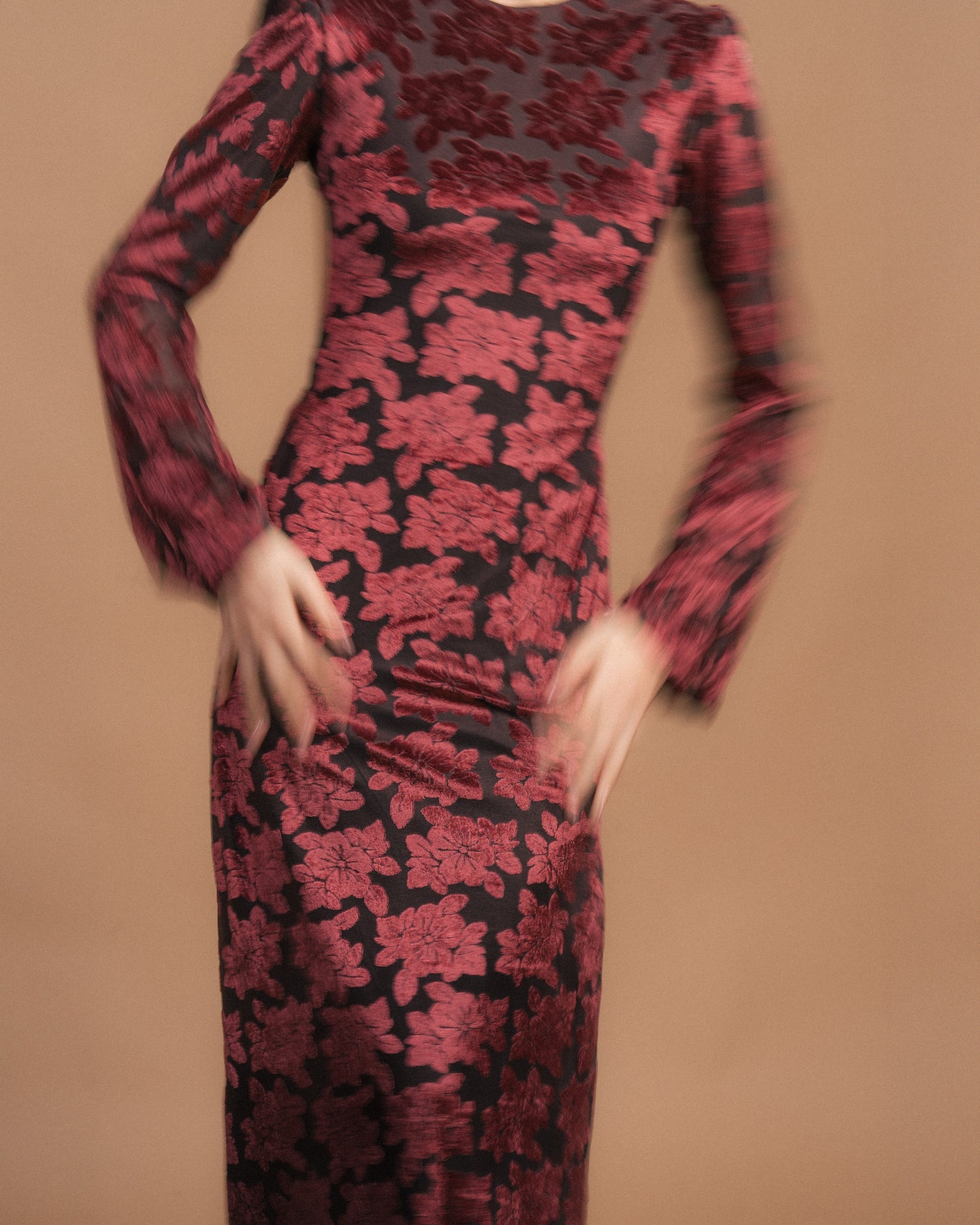 VESTIDO VELUDO COMPRIDO FLORAL