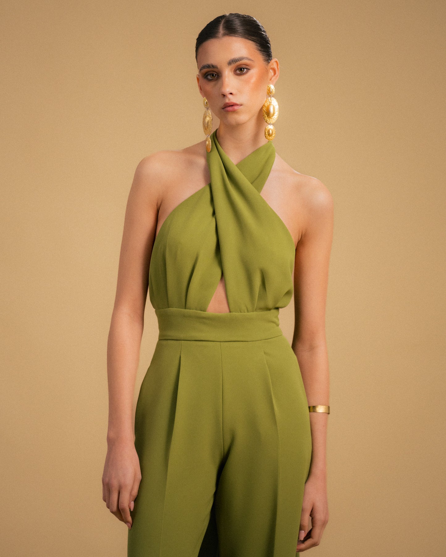 MACACÃO TIRAS CRUZADAS