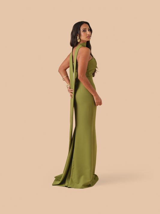 VESTIDO CORAÇÃO CAUDA