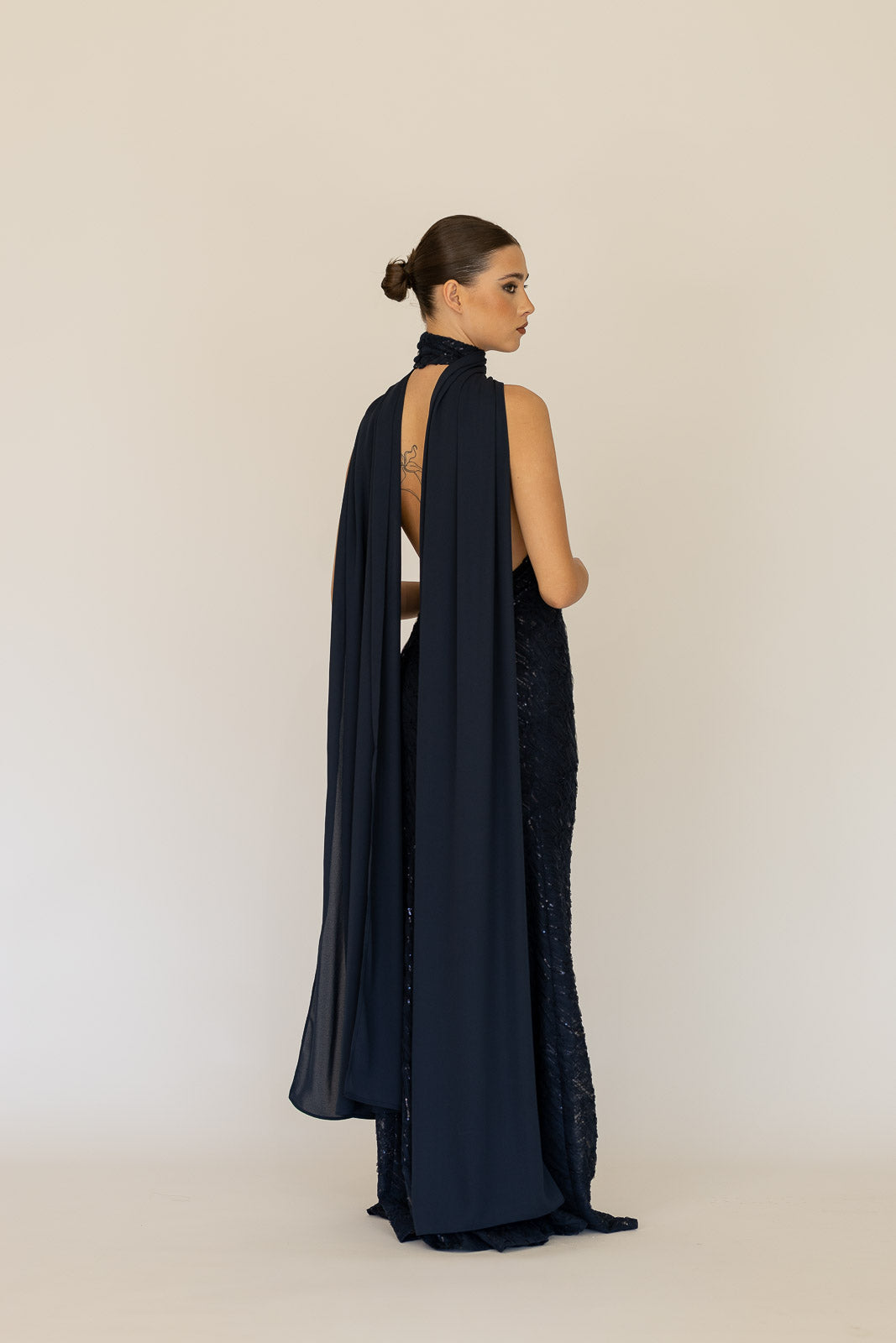VESTIDO BORDADO AZUL MARINHO