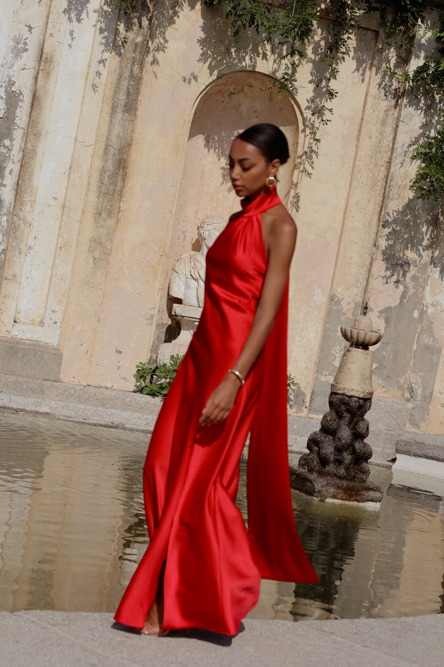 VESTIDO GOLA RACHA ACETINADO