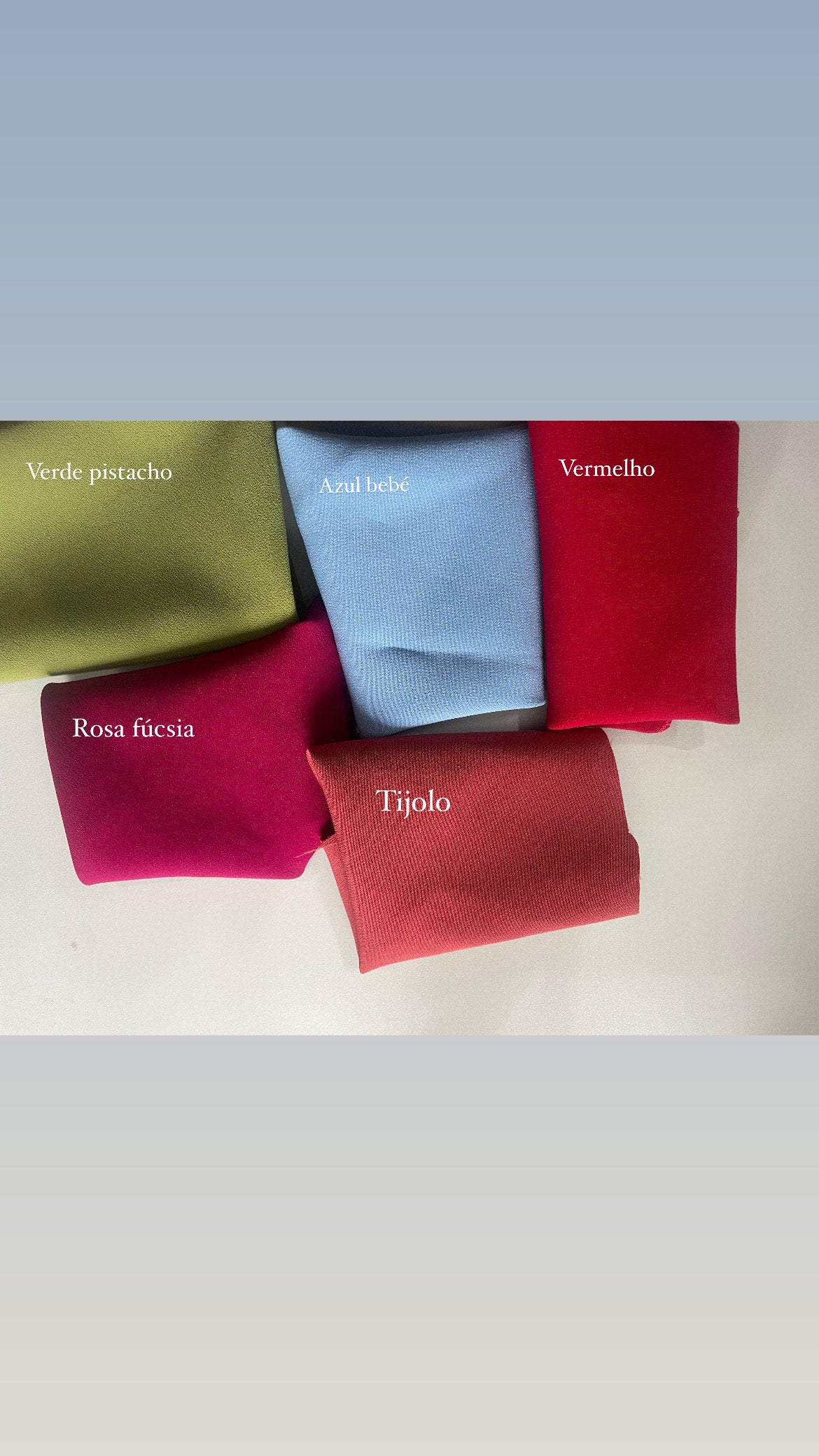 VESTIDO FLOR OMBRO