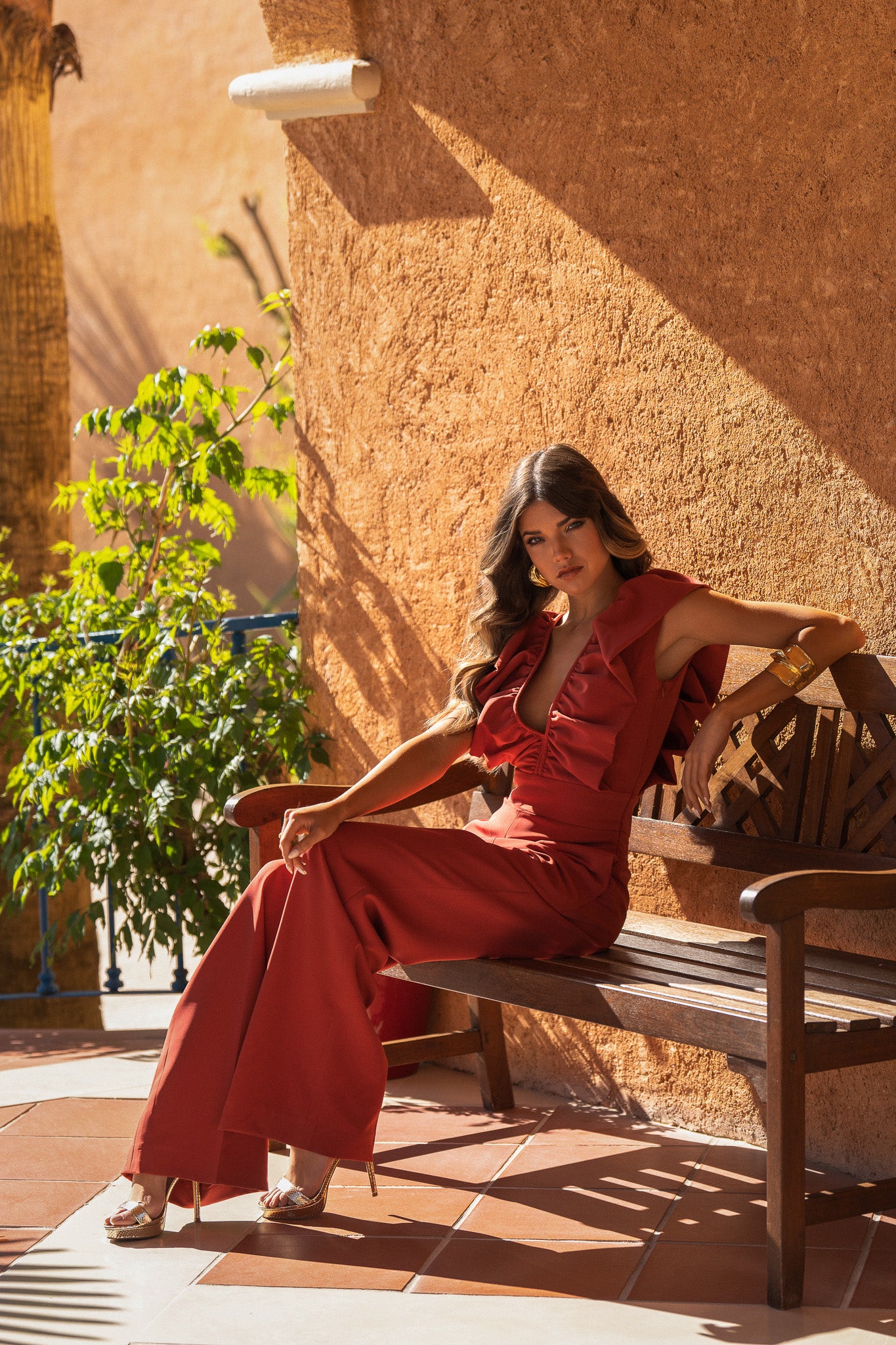 MACACÃO FOLHOS PERNA LARGA