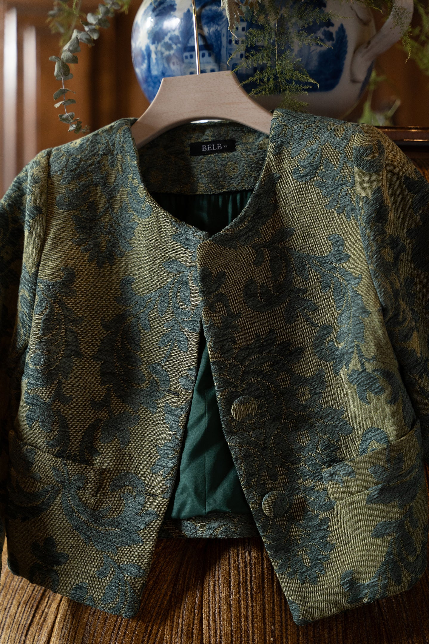 Floral jacquard cropped coat