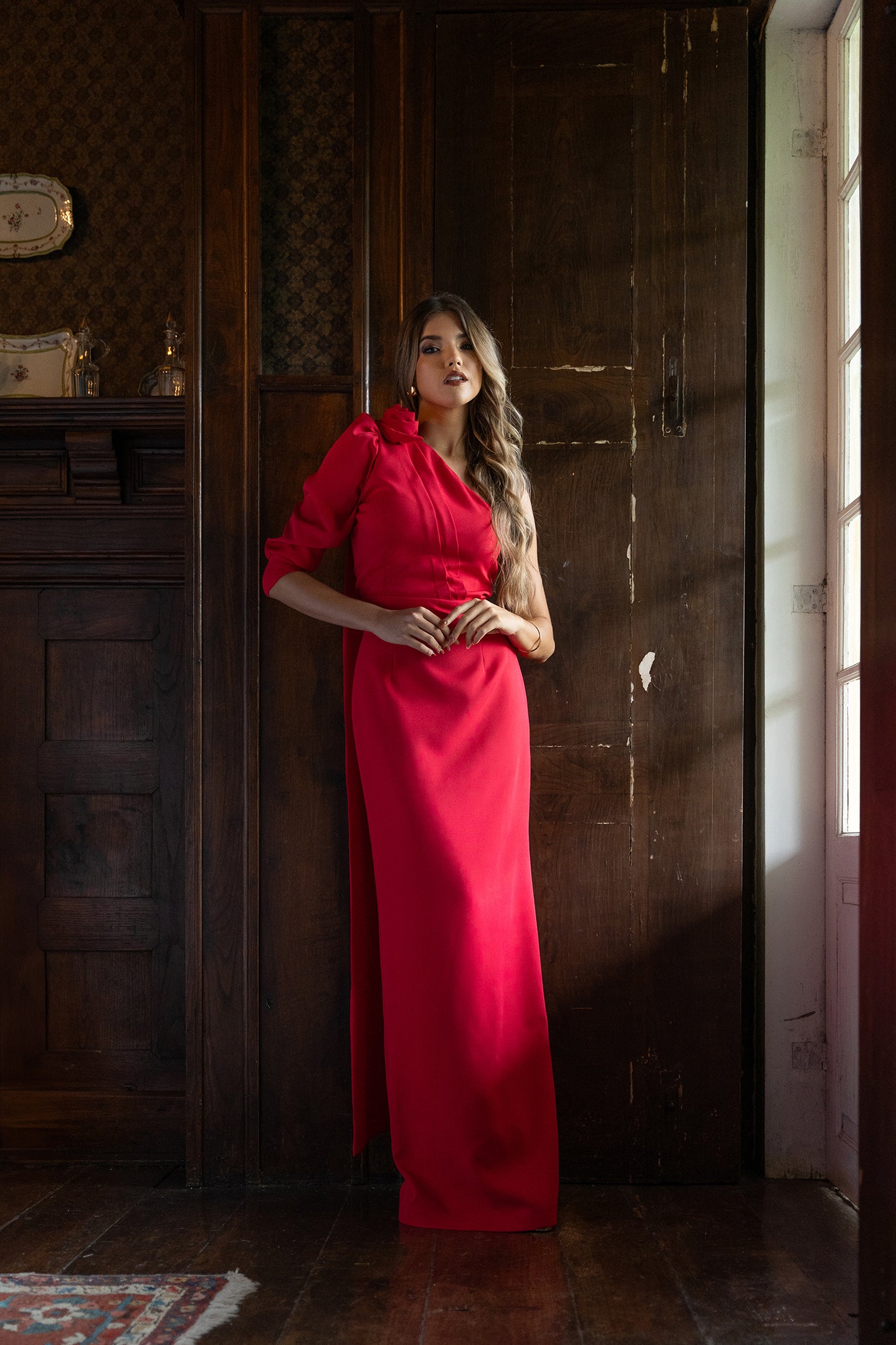 VESTIDO FLOR OMBRO