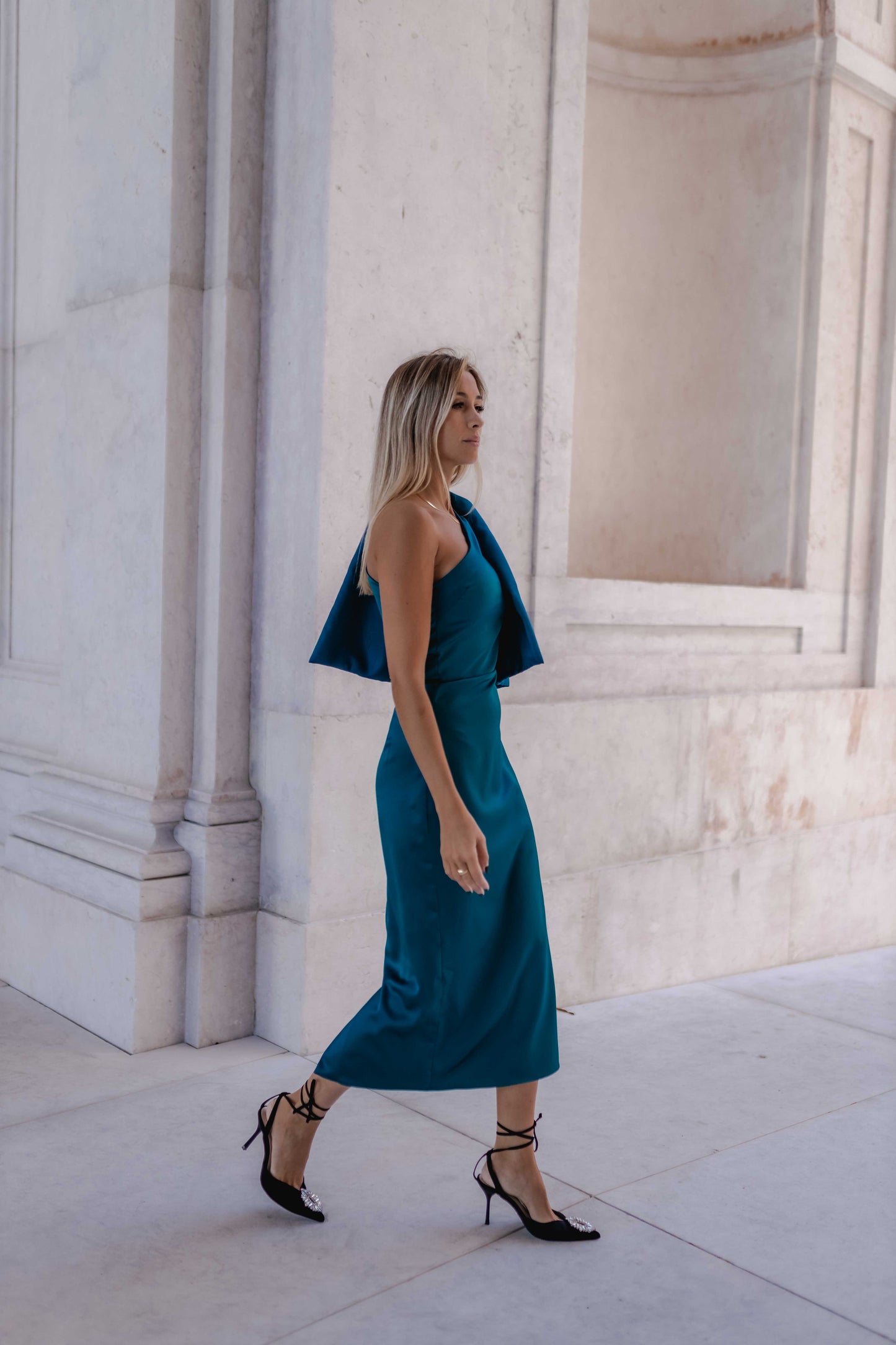 Lace shoulder midi dress