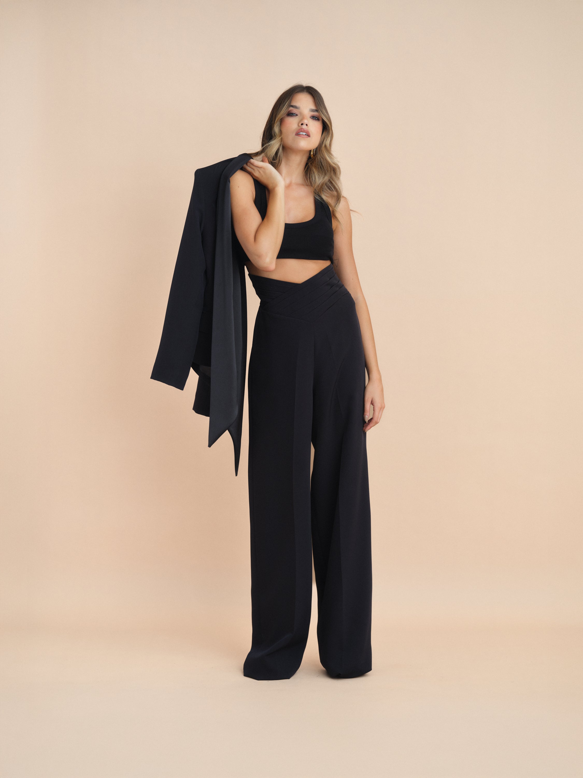 CALÇAS PRETAS – BELB Collection